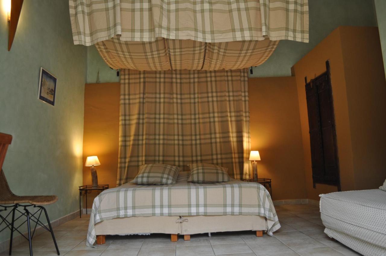 Hotel Domaine De Blancardy Moulès-et-Baucels Esterno foto